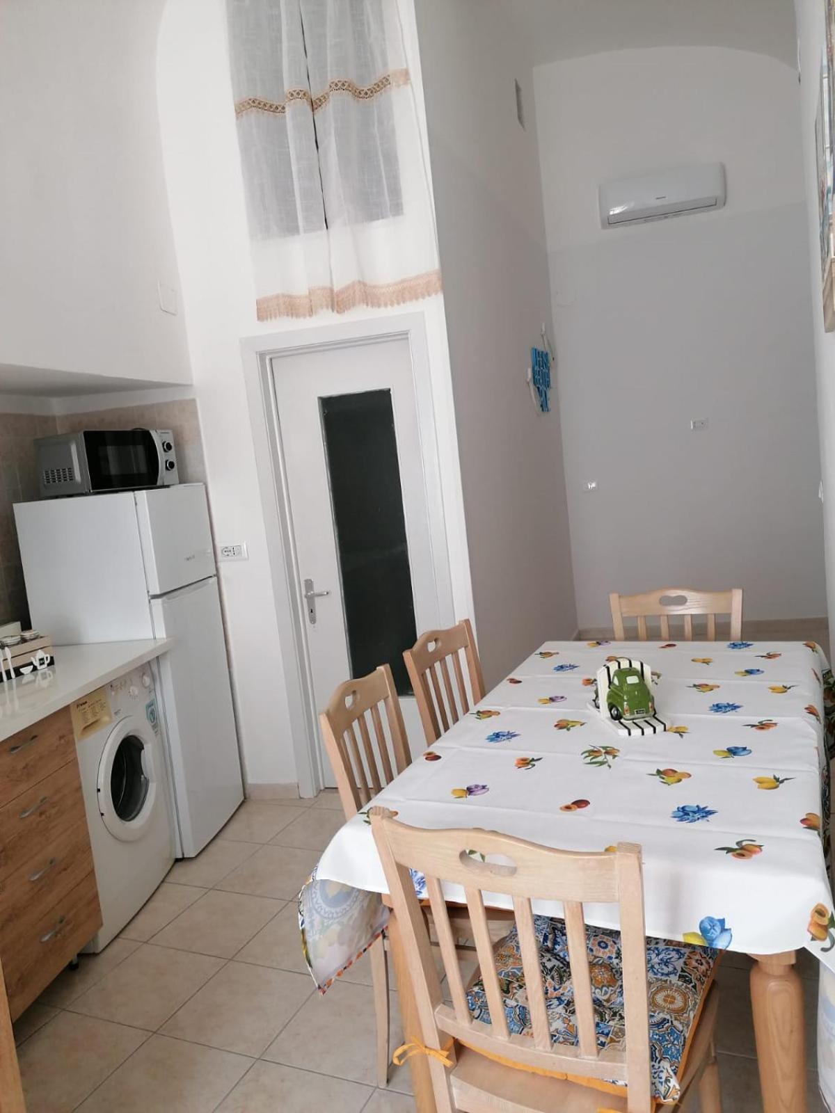Amaste In Puglia Casa Vacanza Бишелье Экстерьер фото