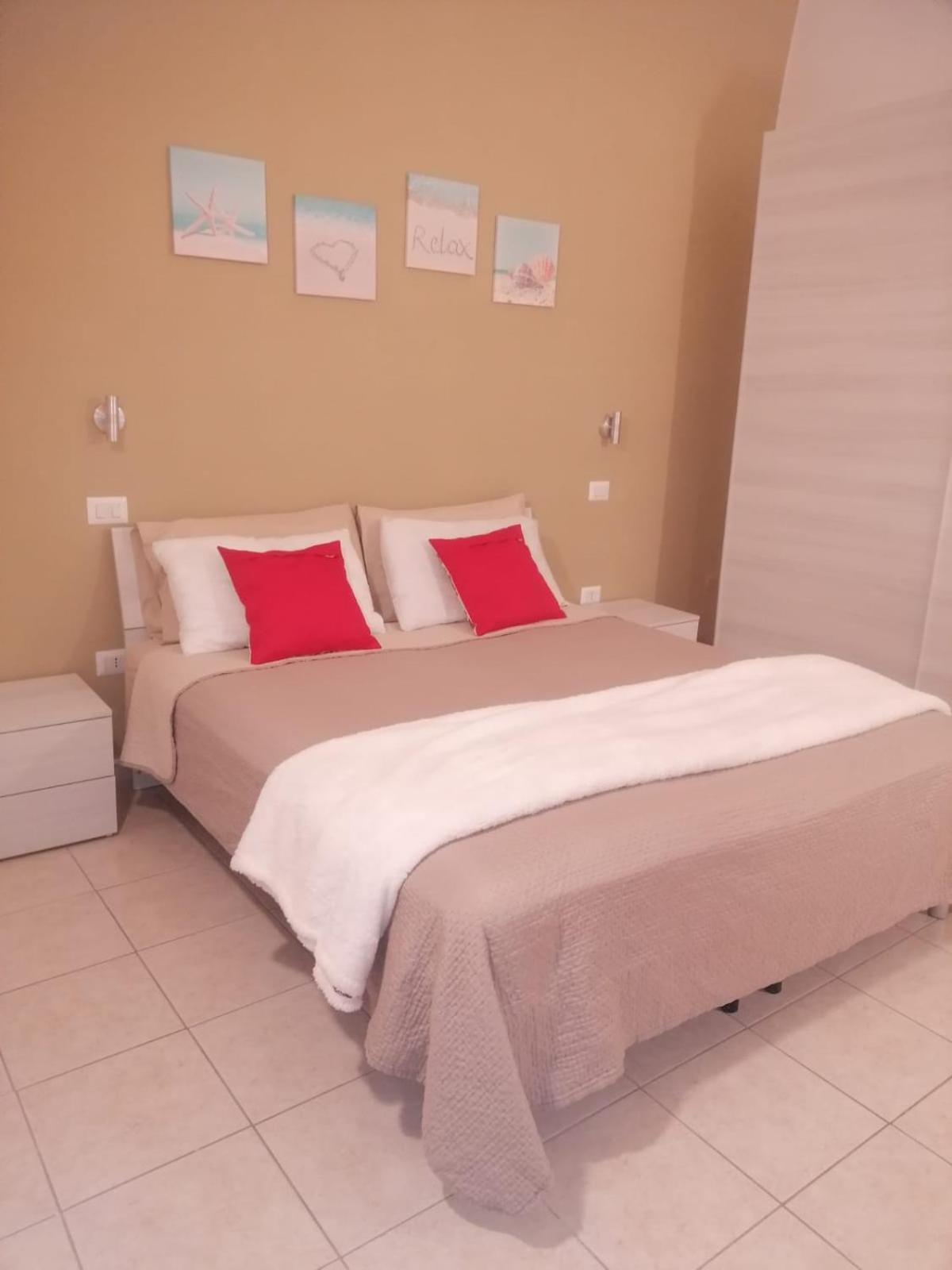 Amaste In Puglia Casa Vacanza Бишелье Экстерьер фото